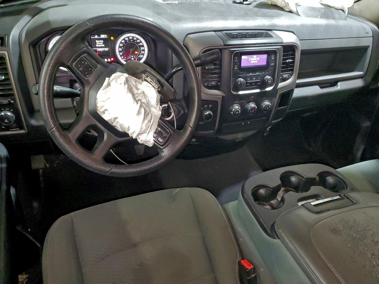 2015 RAM 1500 ST photo 8