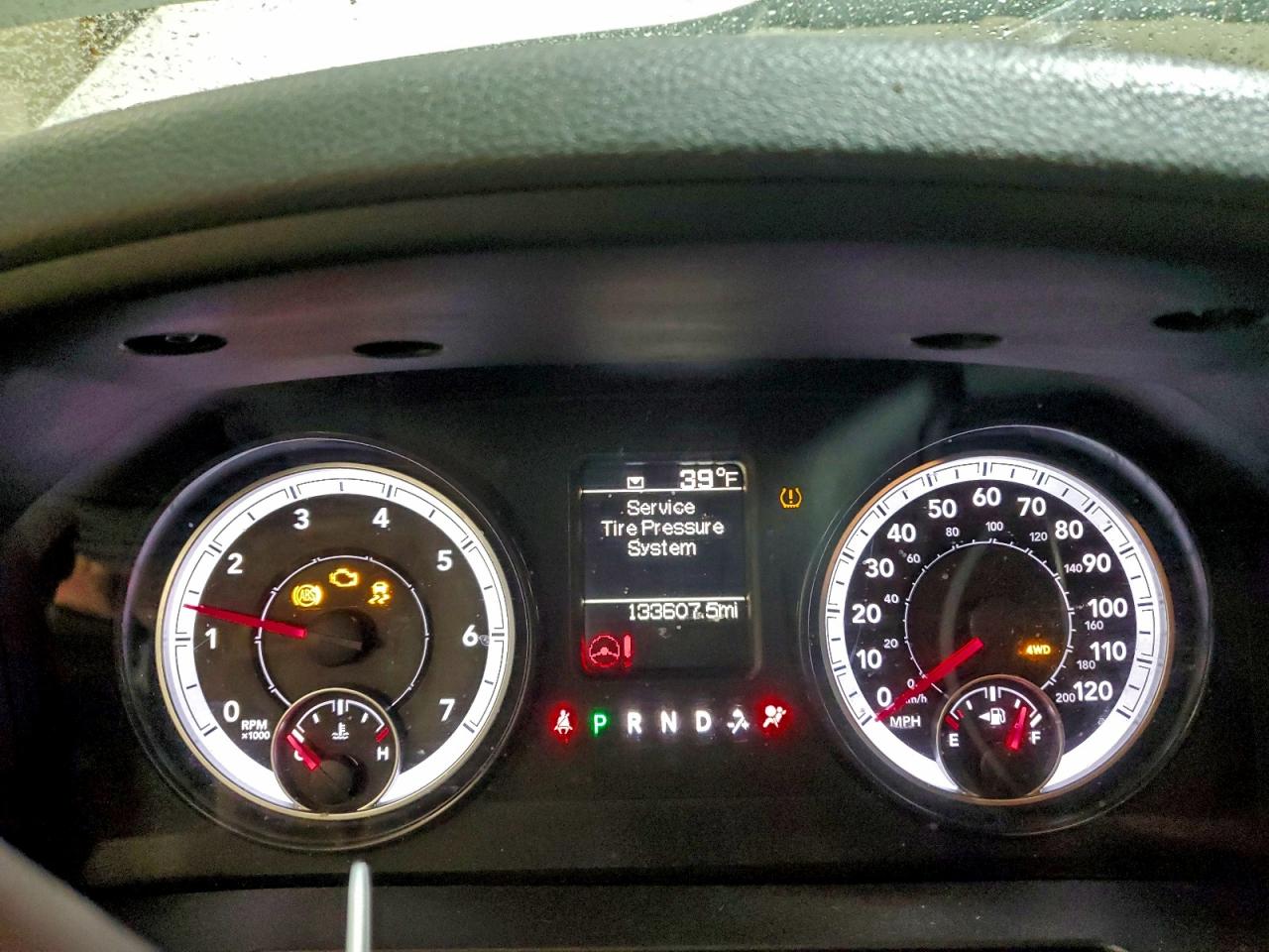 2015 RAM 1500 ST photo 9