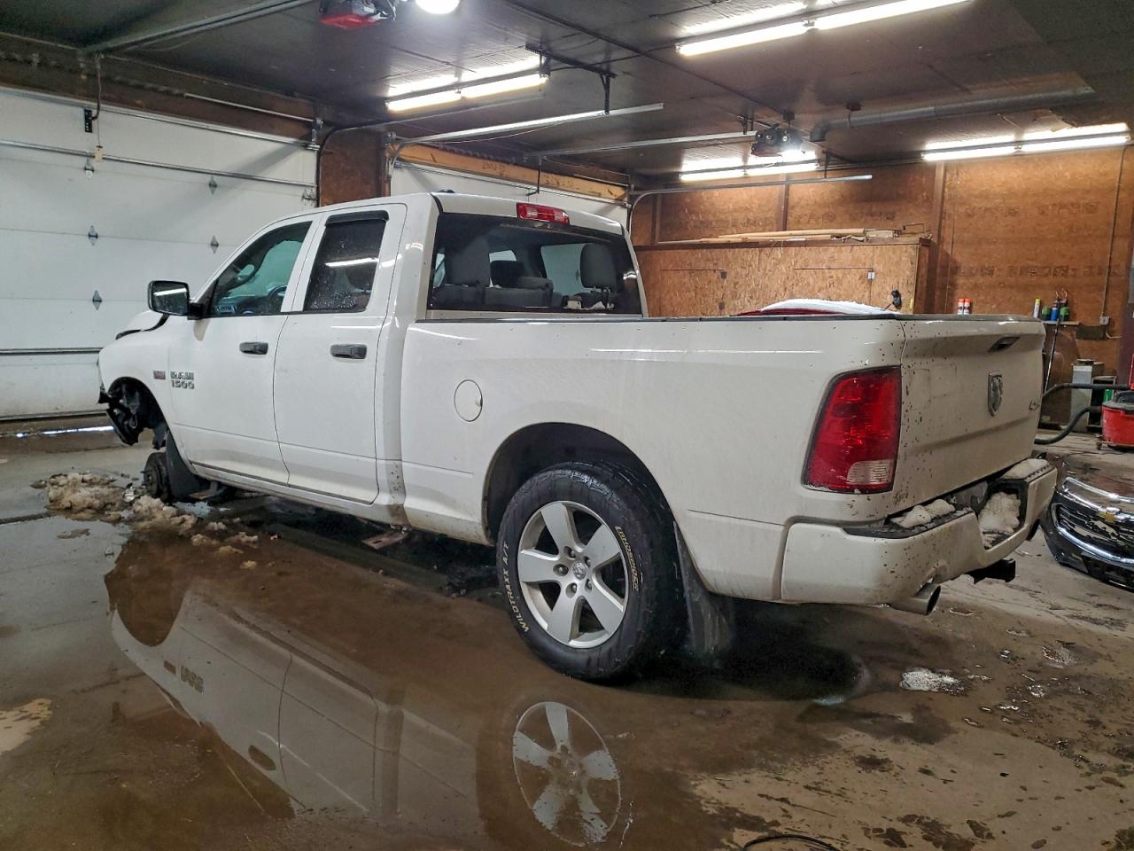2015 RAM 1500 ST photo 2