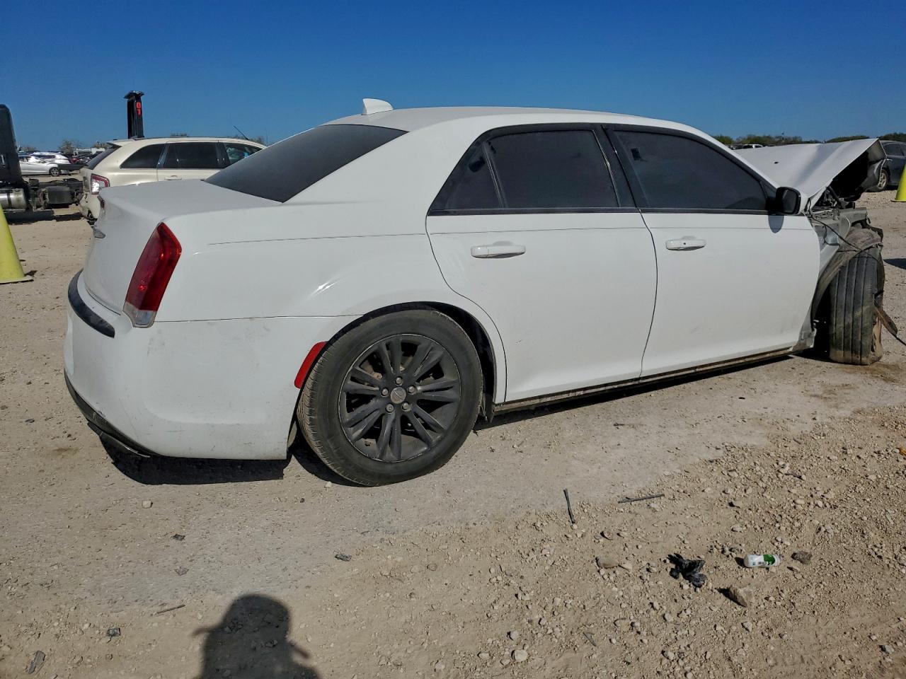 2015 CHRYSLER 300 LIMITED photo 3