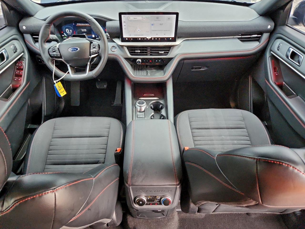 2025 FORD EXPLORER ST-LINE photo 8