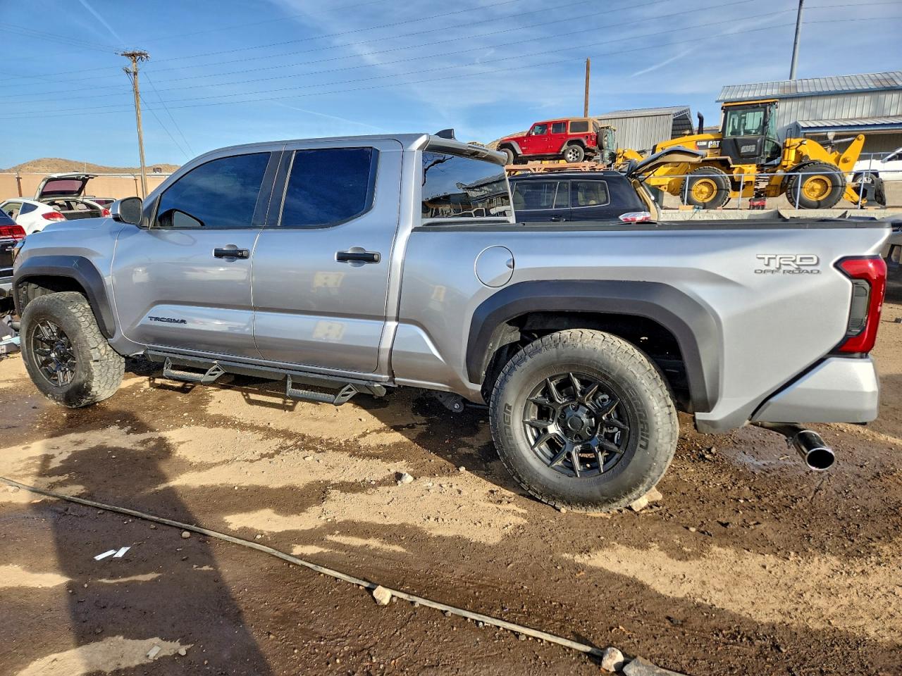 2025 TOYOTA TACOMA DOUBLE CAB photo 2