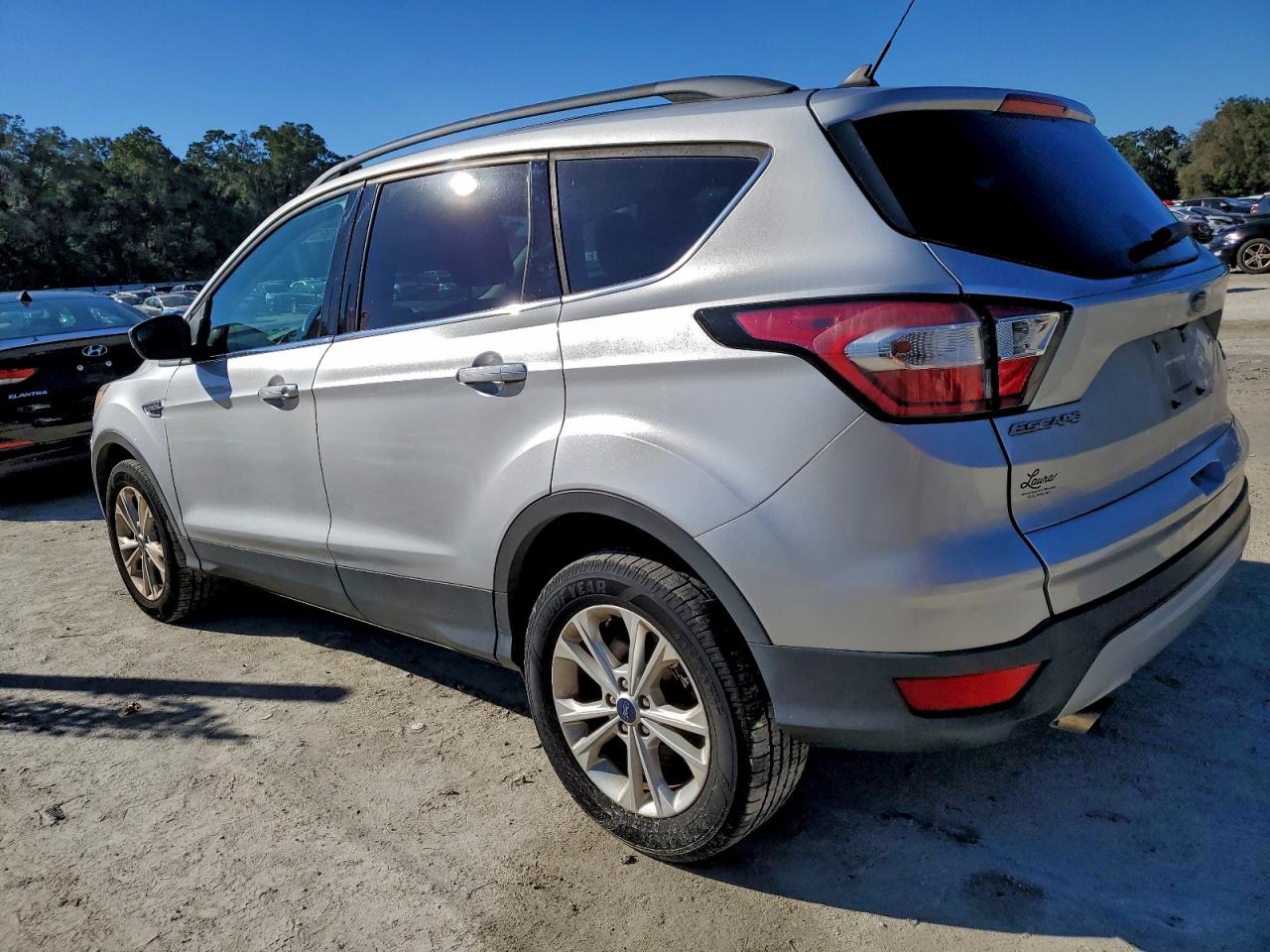 2018 FORD ESCAPE SE photo 2