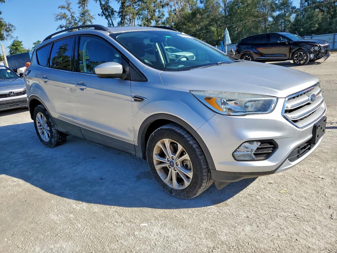2018 FORD ESCAPE SE photo 4