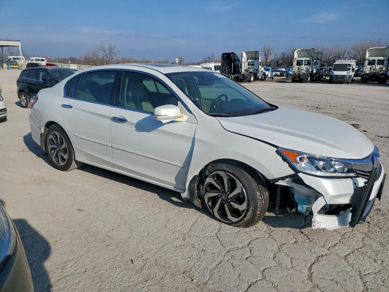 2016 HONDA ACCORD EXL photo 4