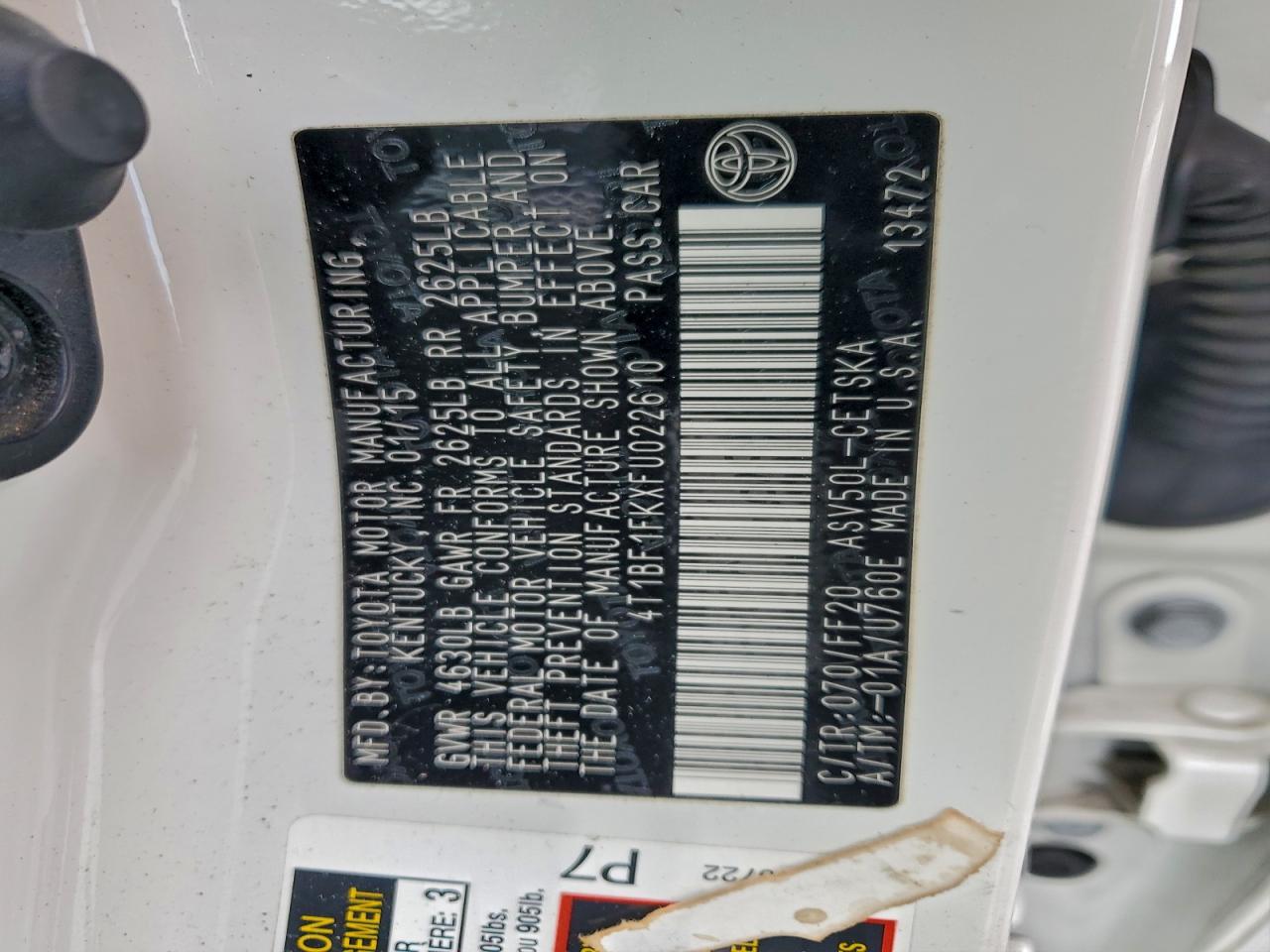 2015 TOYOTA CAMRY LE photo 12