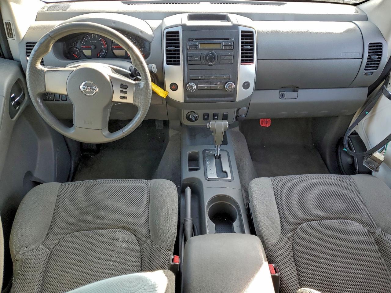 2011 NISSAN FRONTIER S photo 8