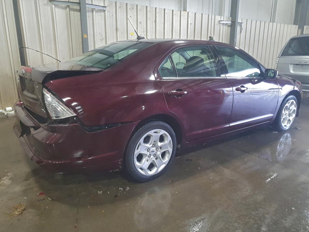 2011 FORD FUSION SE photo 3