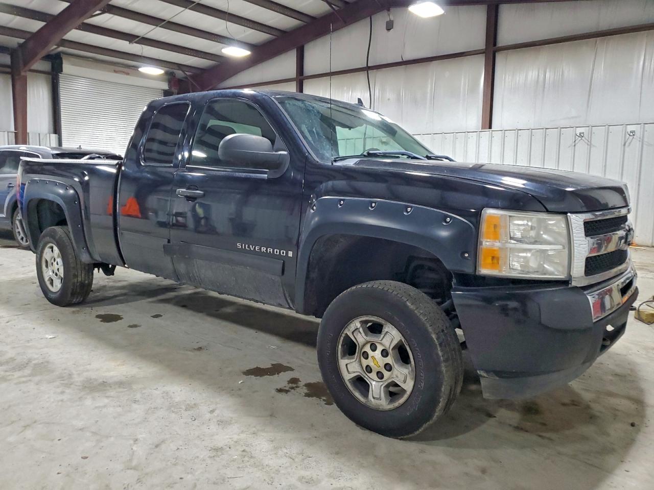 2009 CHEVROLET SILVERADO K1500 LT photo 4