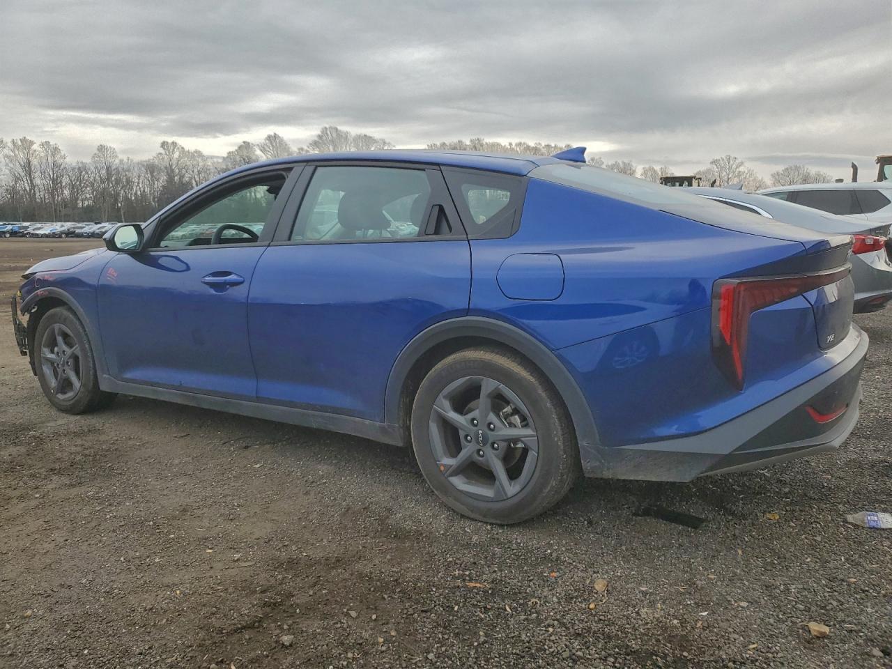 2025 KIA K4 LX photo 2