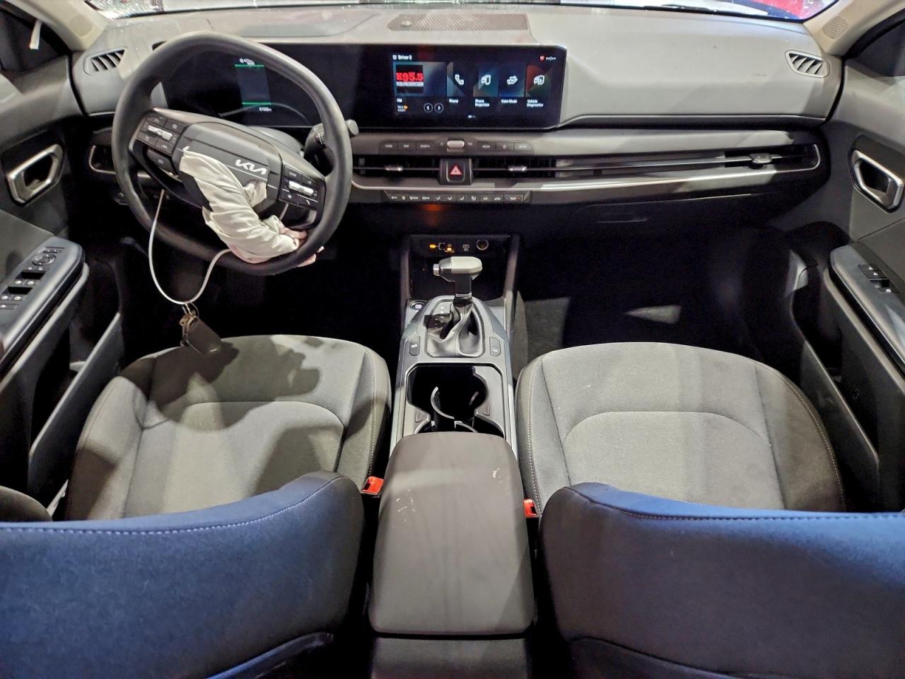 2025 KIA K4 LX photo 8