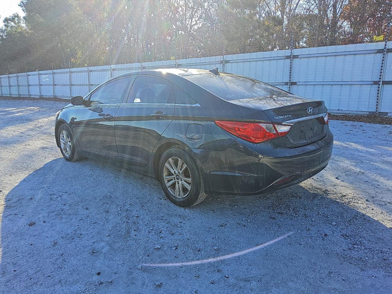 2013 HYUNDAI SONATA GLS photo 2