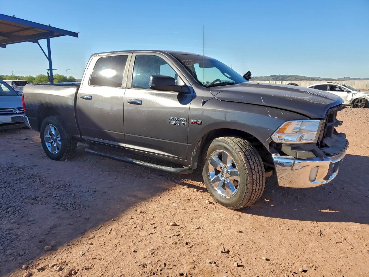 2014 RAM 1500 SLT photo 4
