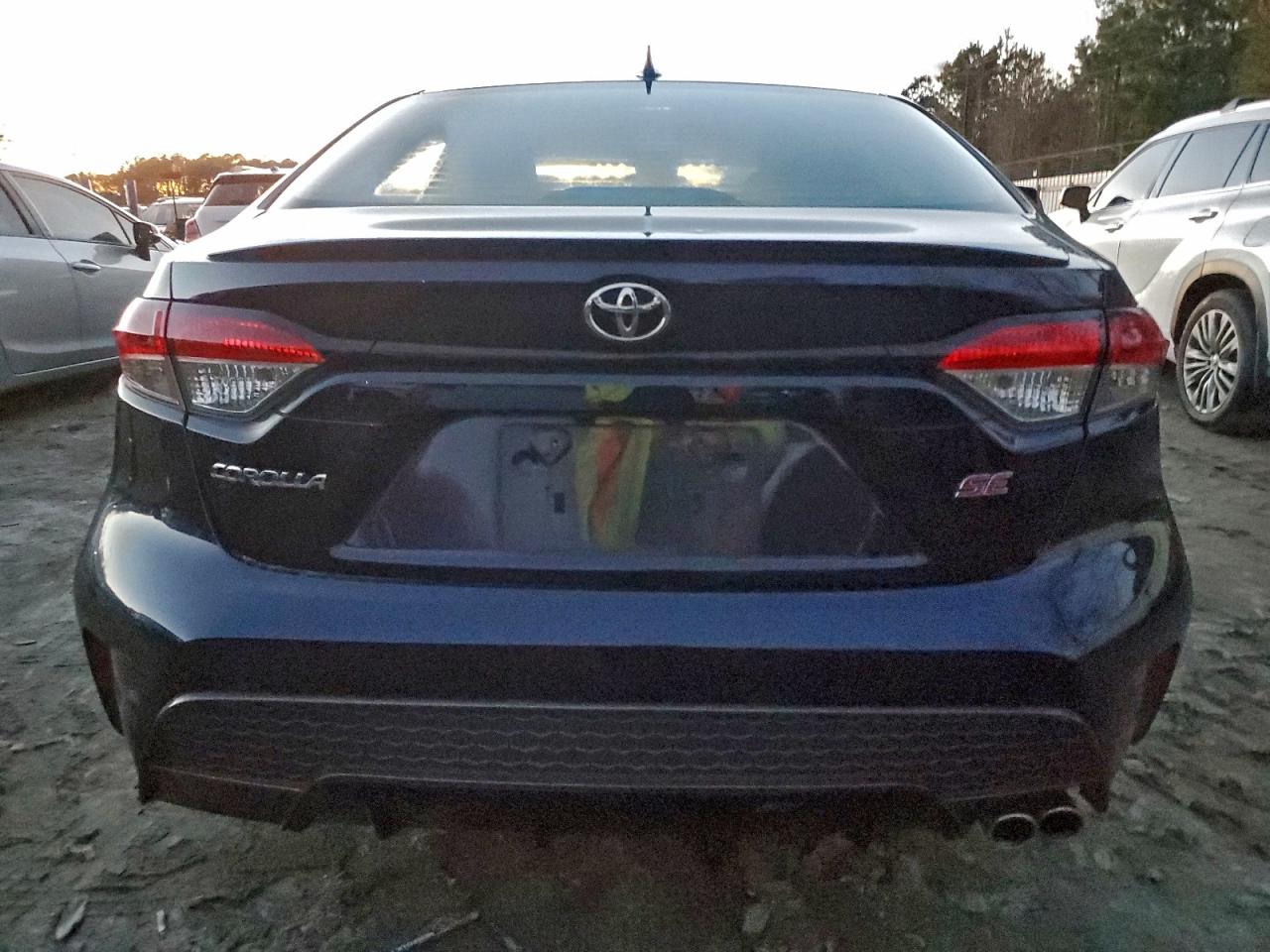 2020 TOYOTA COROLLA SE photo 6