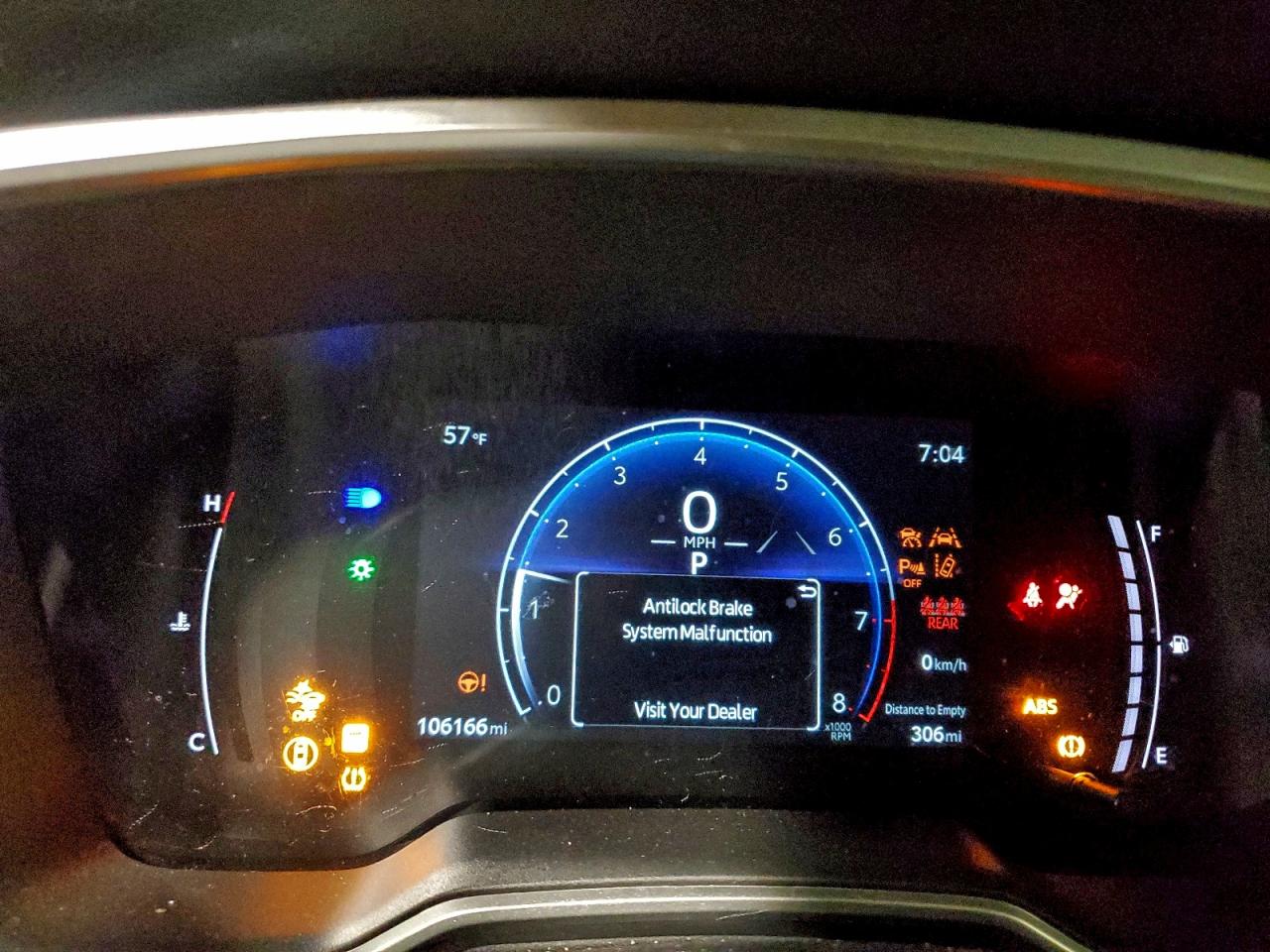 2023 TOYOTA COROLLA CROSS XLE photo 9