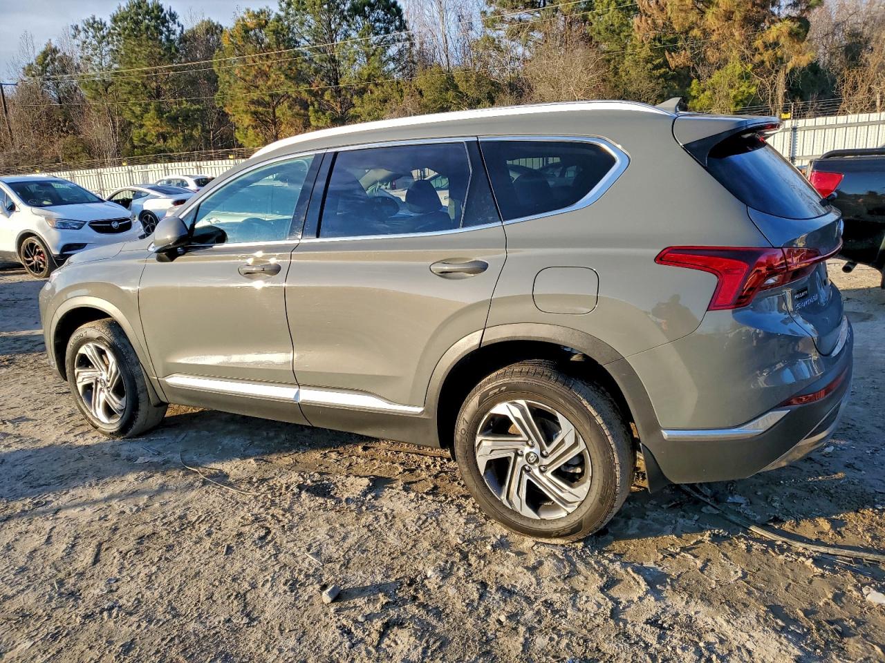 2022 HYUNDAI SANTA FE SEL photo 2