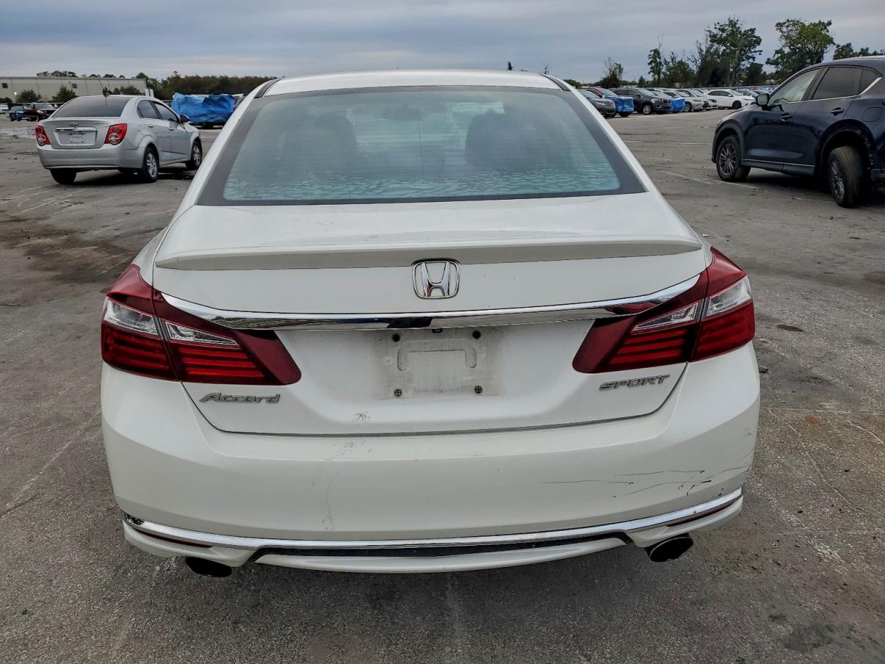 2016 HONDA ACCORD SPORT photo 6