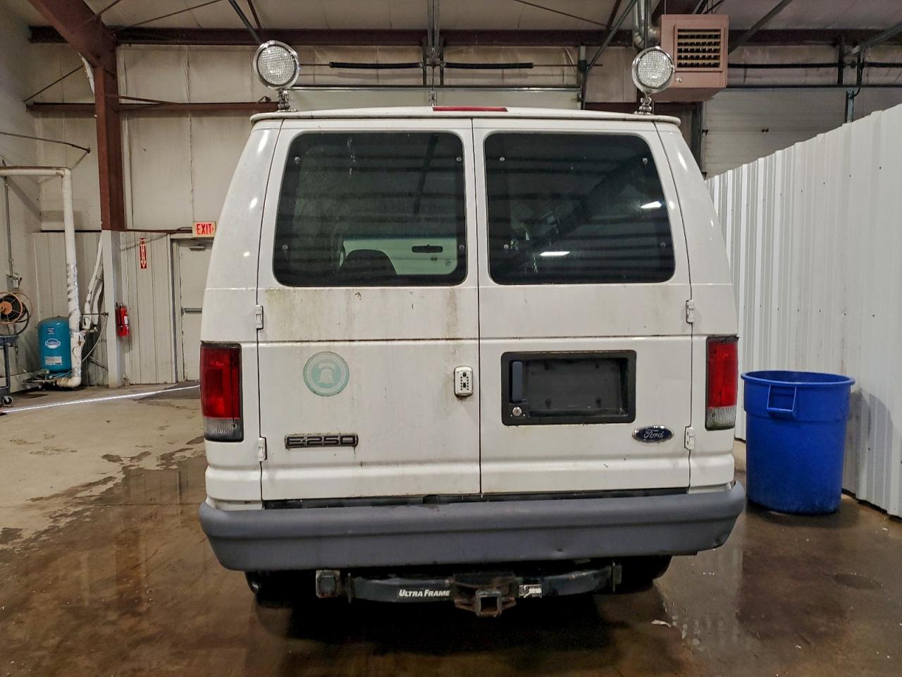 2006 FORD E250 DELIVERY VAN photo 6