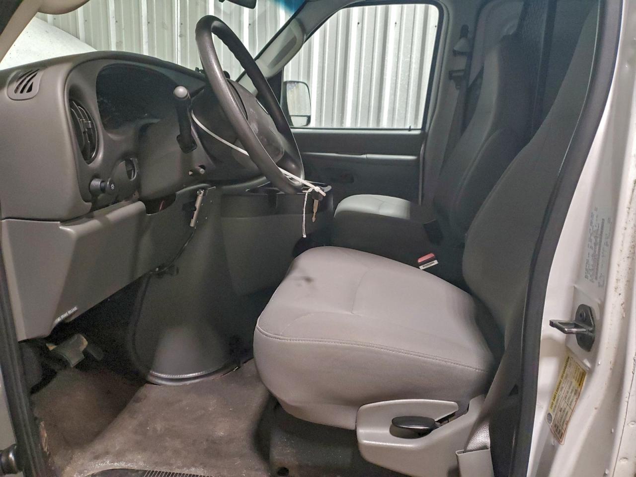 2006 FORD E250 DELIVERY VAN photo 7