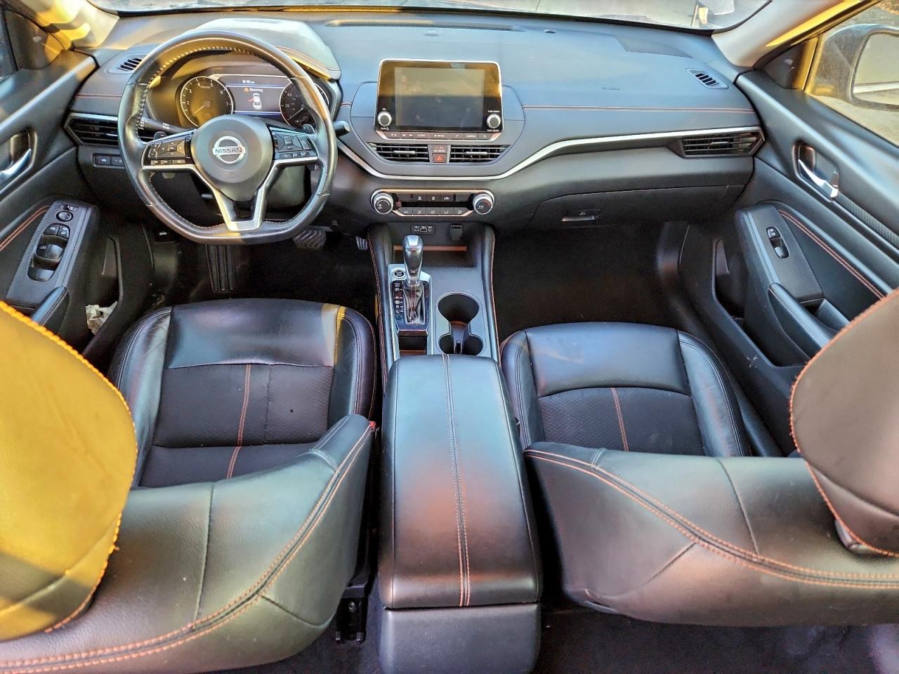 2019 NISSAN ALTIMA SR photo 8