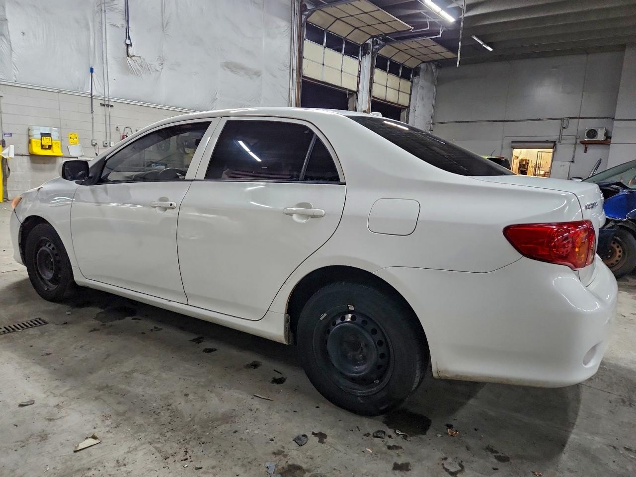 2009 TOYOTA COROLLA BASE photo 3