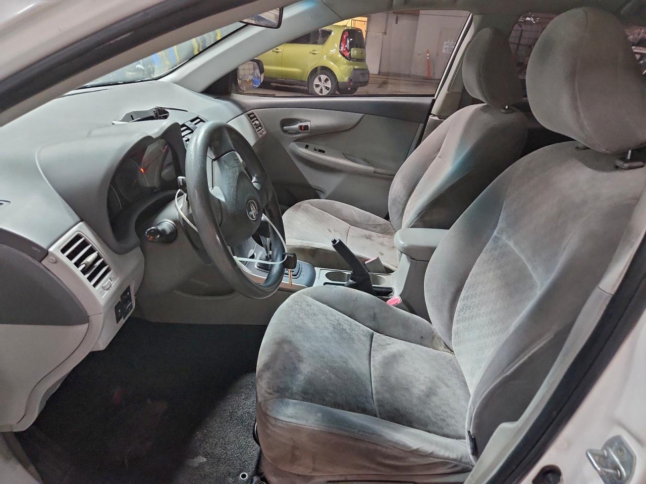 2009 TOYOTA COROLLA BASE photo 13