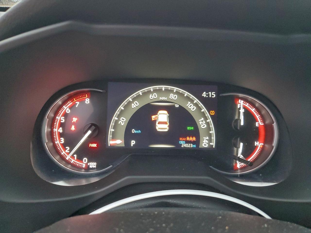 2025 TOYOTA RAV4 XLE photo 25