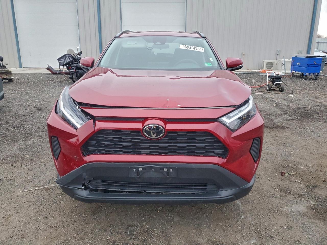 2025 TOYOTA RAV4 XLE photo 13