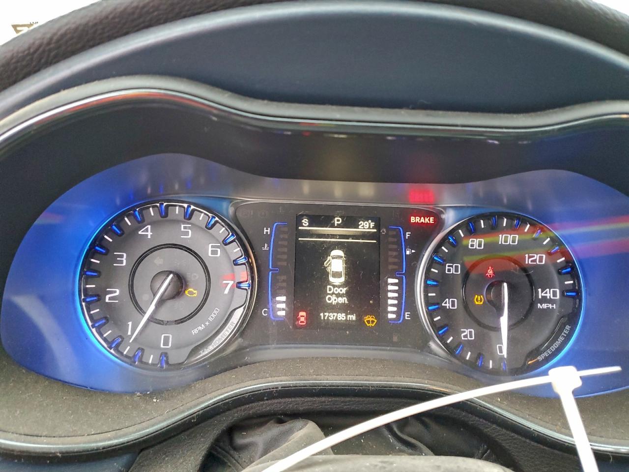 2015 CHRYSLER 200 S photo 9