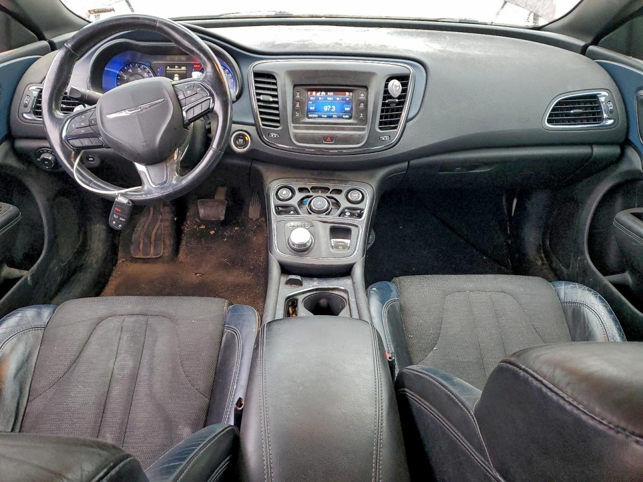 2015 CHRYSLER 200 S photo 8