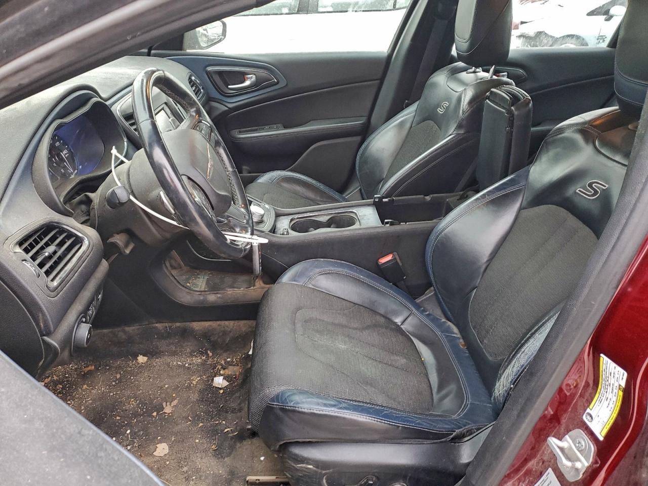 2015 CHRYSLER 200 S photo 7