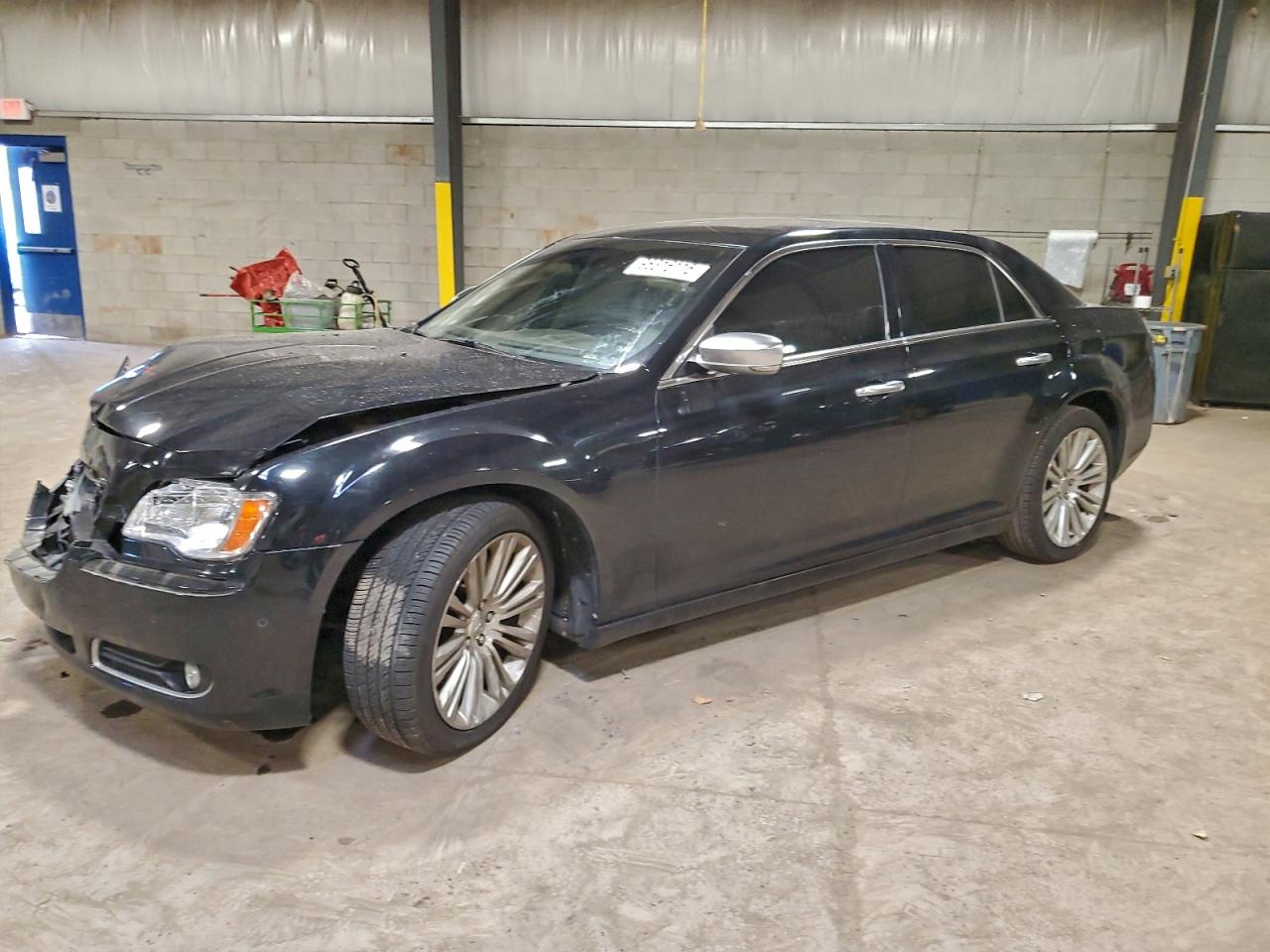 2013 CHRYSLER 300C
