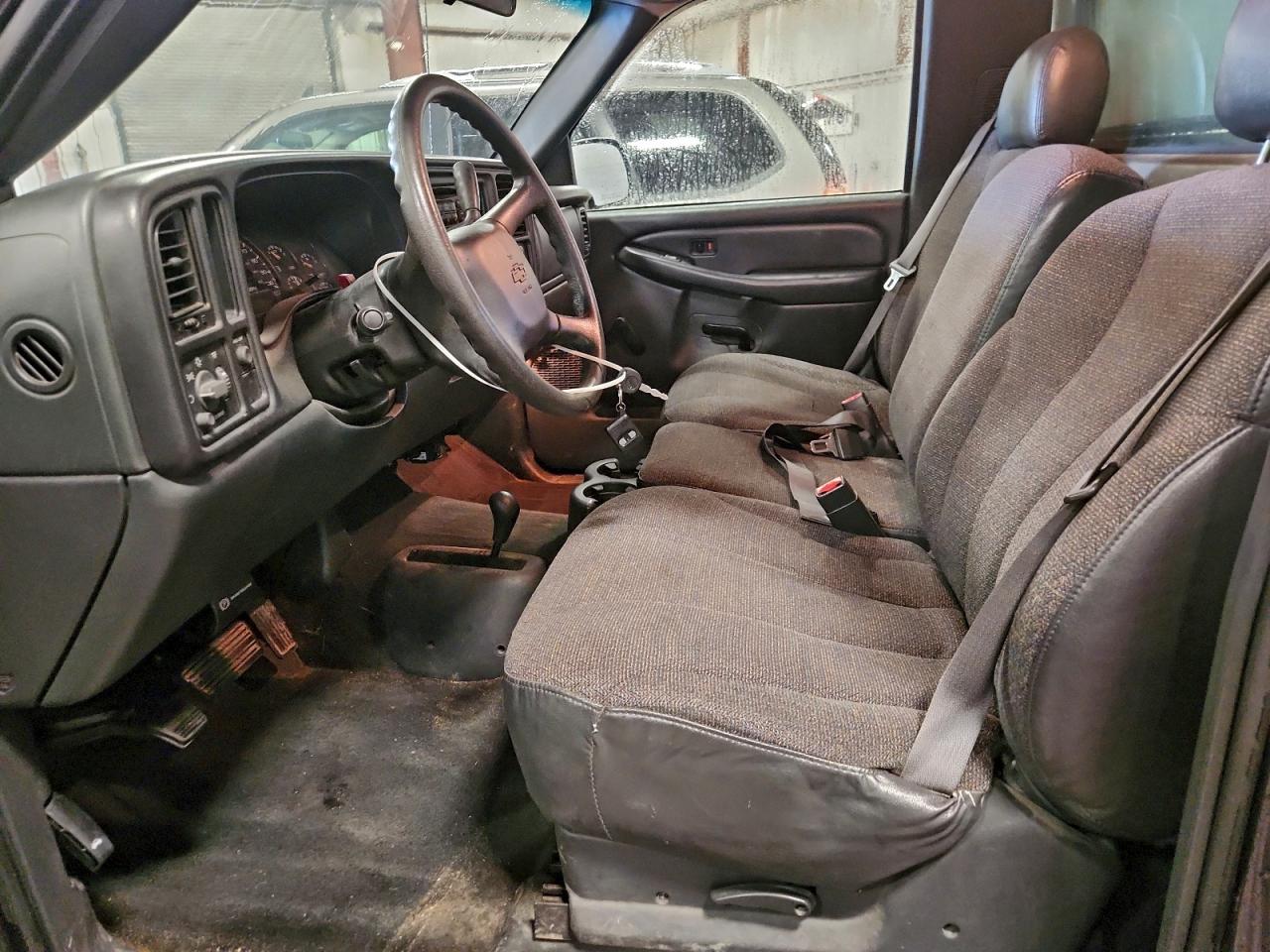 2002 CHEVROLET SILVERADO K1500 photo 13