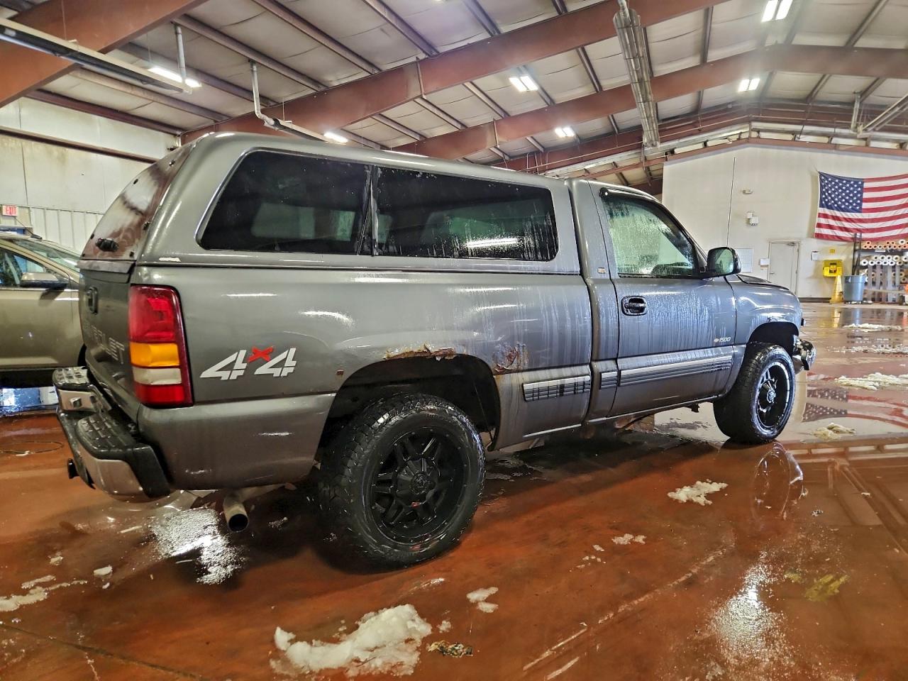 2002 CHEVROLET SILVERADO K1500 photo 5