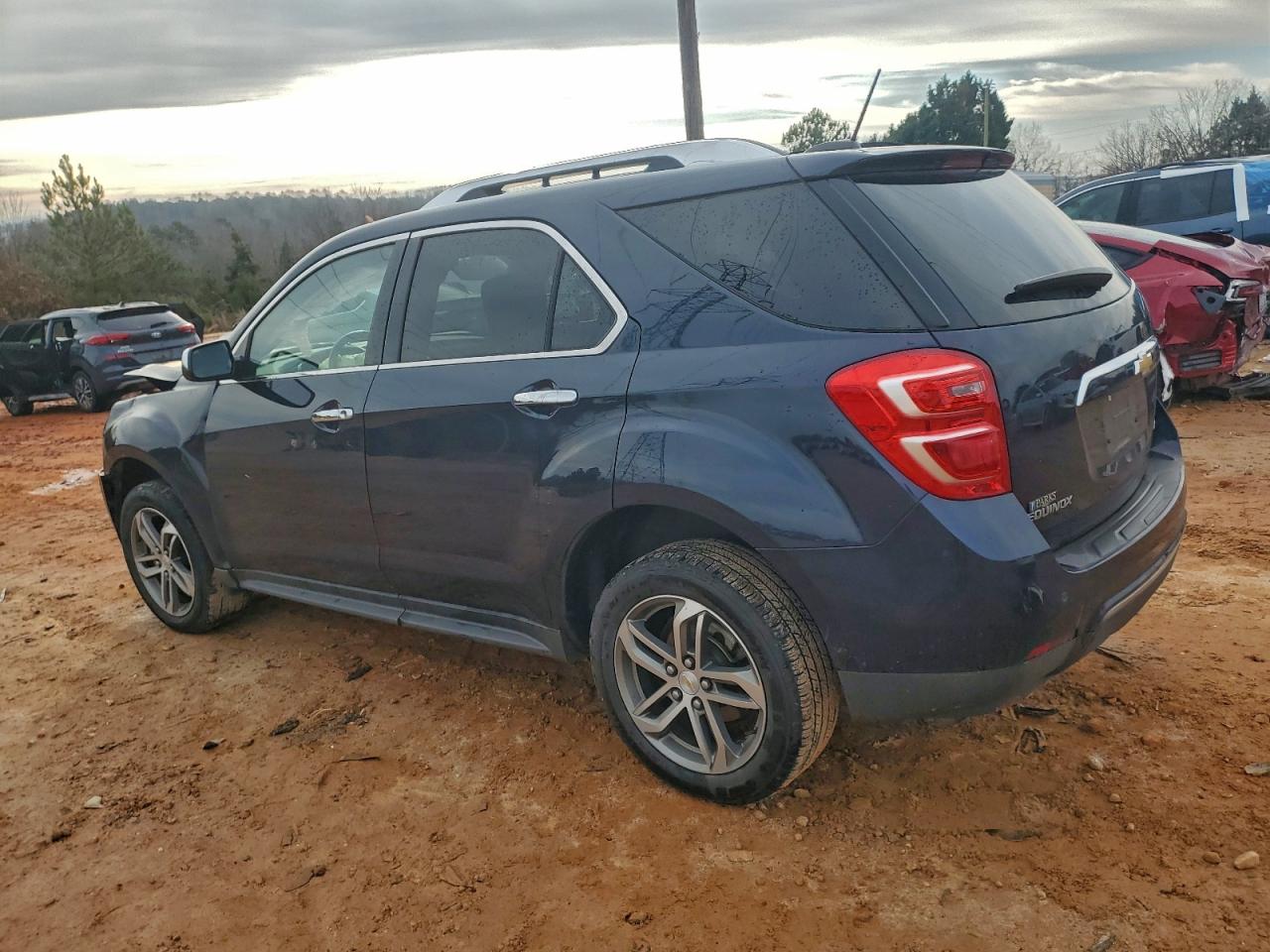 2017 CHEVROLET EQUINOX PREMIER photo 4
