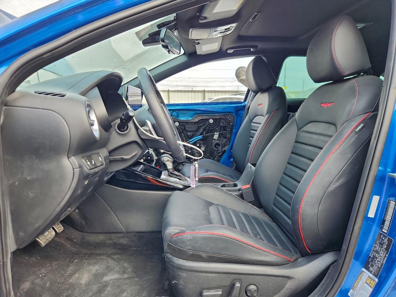 2023 KIA FORTE GT photo 7