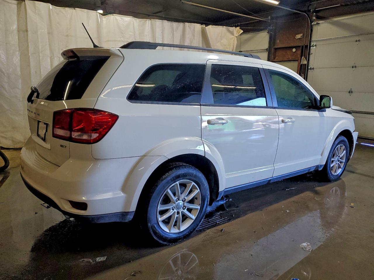 2014 DODGE JOURNEY SXT photo 3