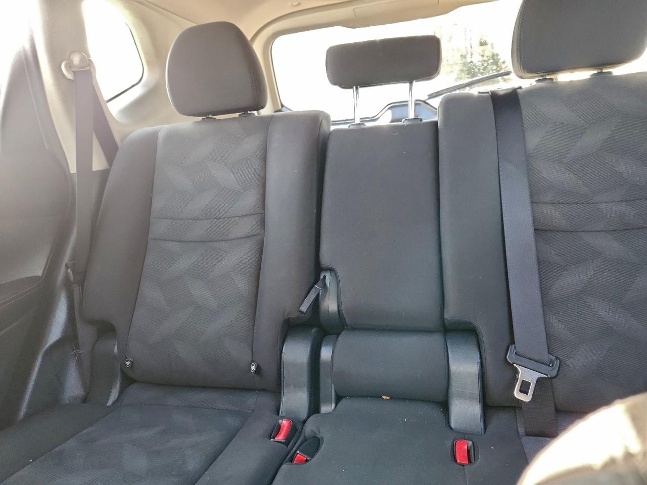 2016 NISSAN ROGUE S photo 10