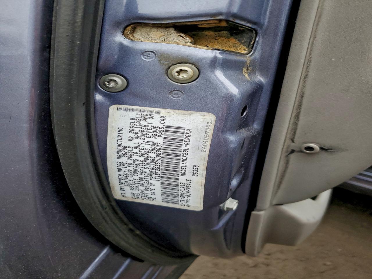 2000 TOYOTA AVALON XL photo 12
