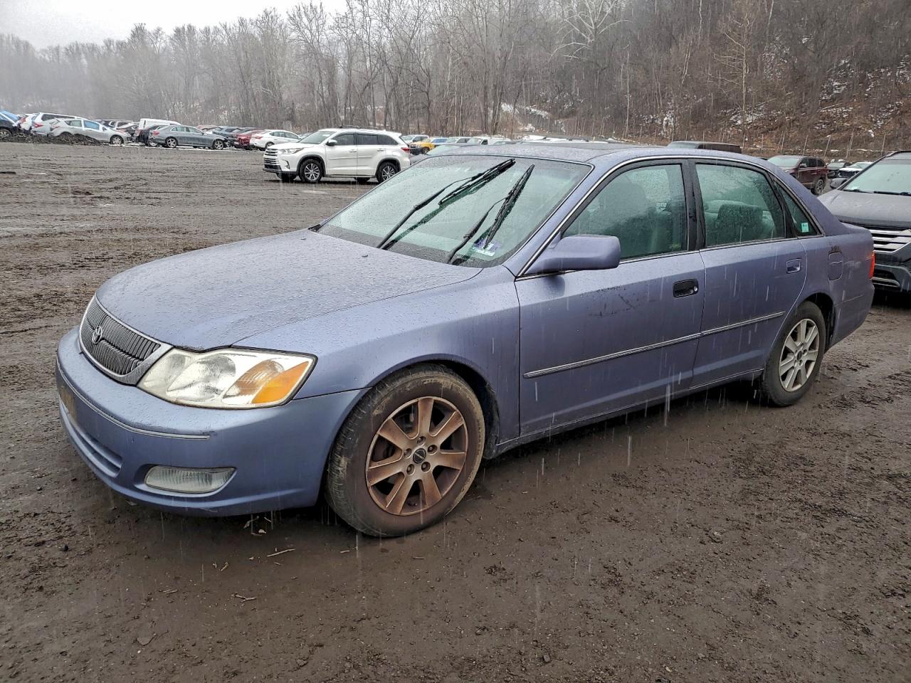 2000 TOYOTA AVALON