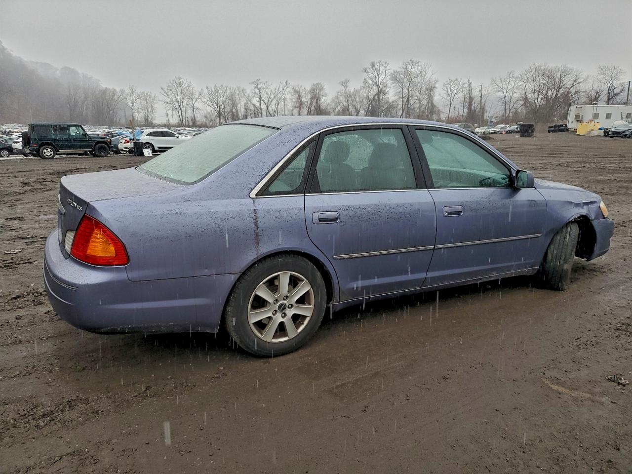 2000 TOYOTA AVALON XL photo 3