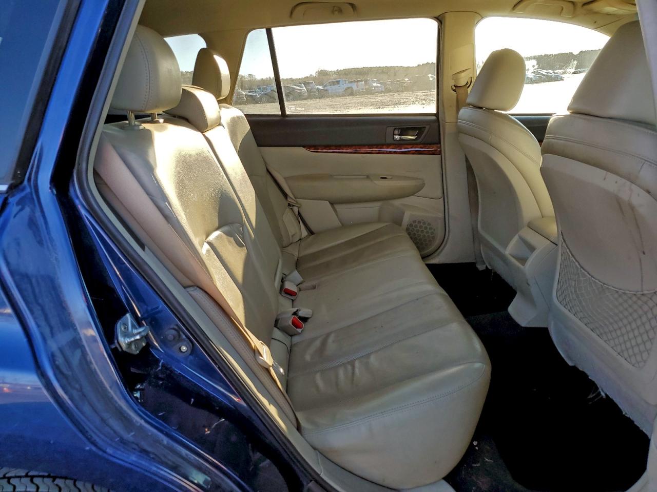 2011 SUBARU OUTBACK 2.5I LIMITED photo 10