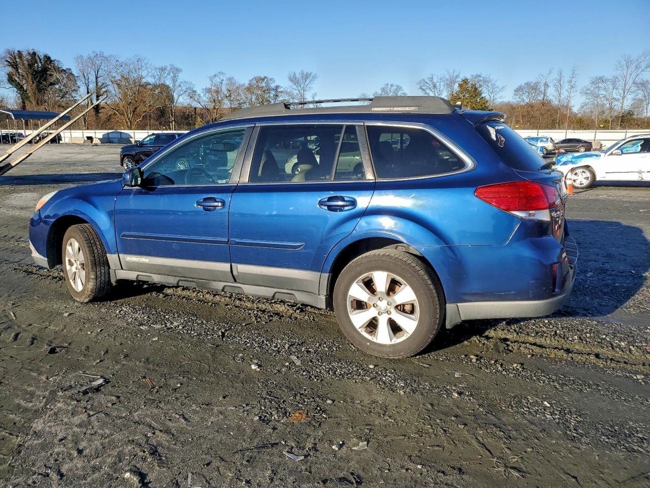 2011 SUBARU OUTBACK 2.5I LIMITED photo 2