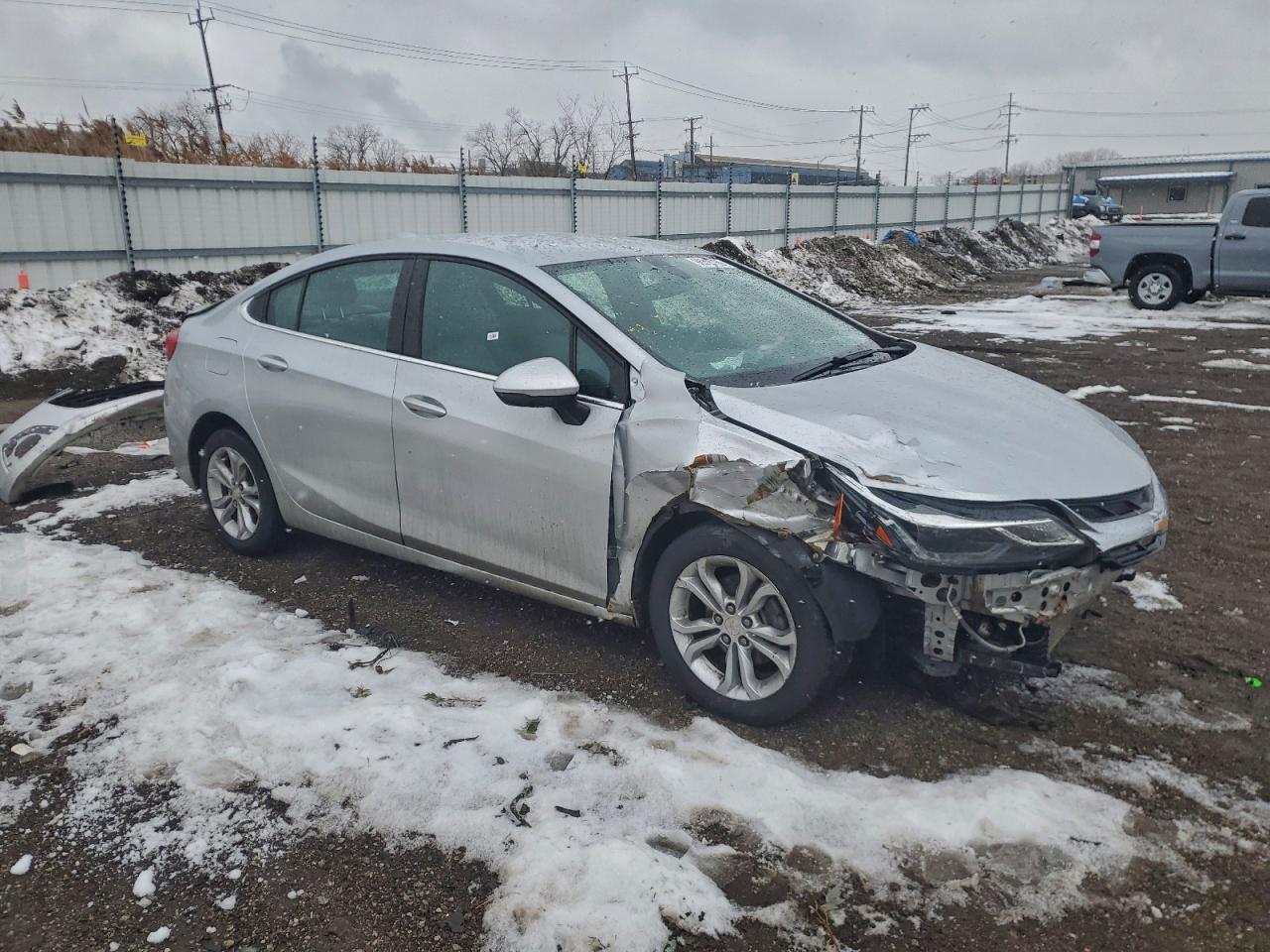 2019 CHEVROLET CRUZE LT photo 4