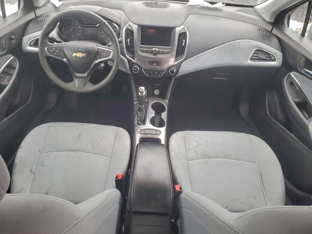 2019 CHEVROLET CRUZE LT photo 8