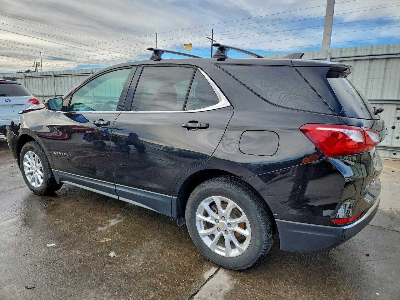 2018 CHEVROLET EQUINOX LT photo 2