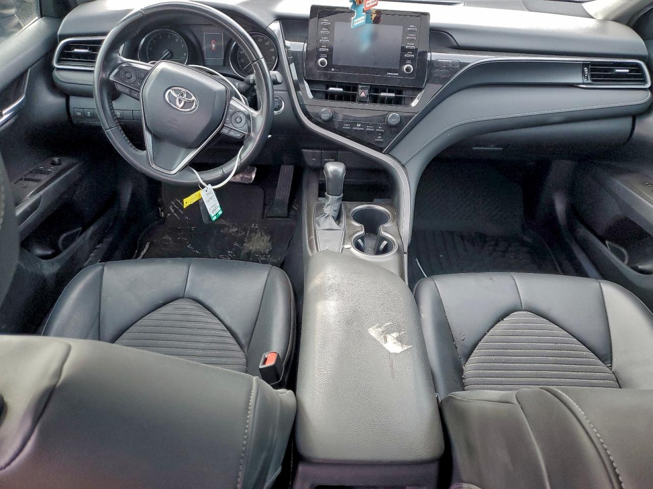 2021 TOYOTA CAMRY SE photo 8