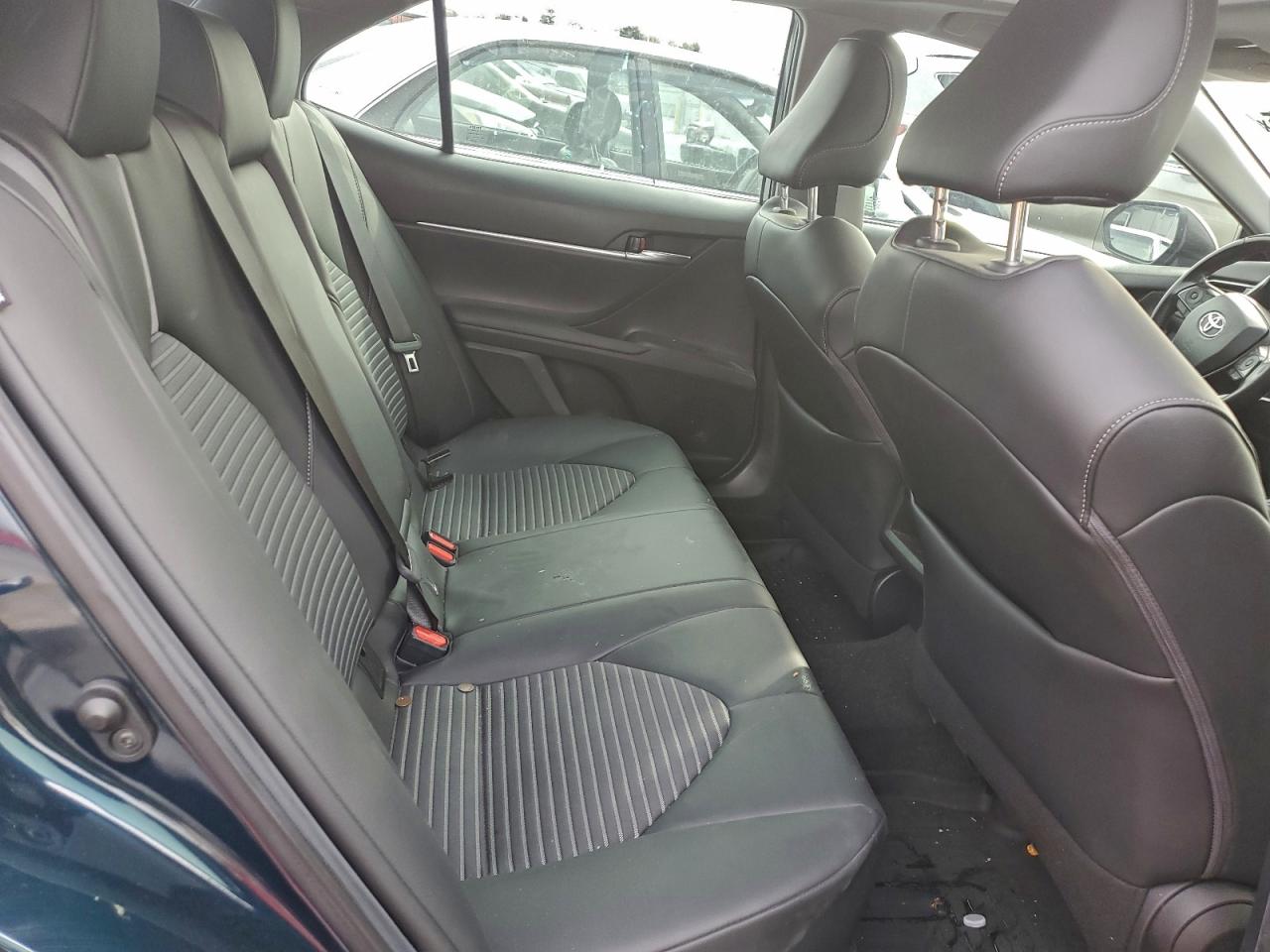 2021 TOYOTA CAMRY SE photo 10