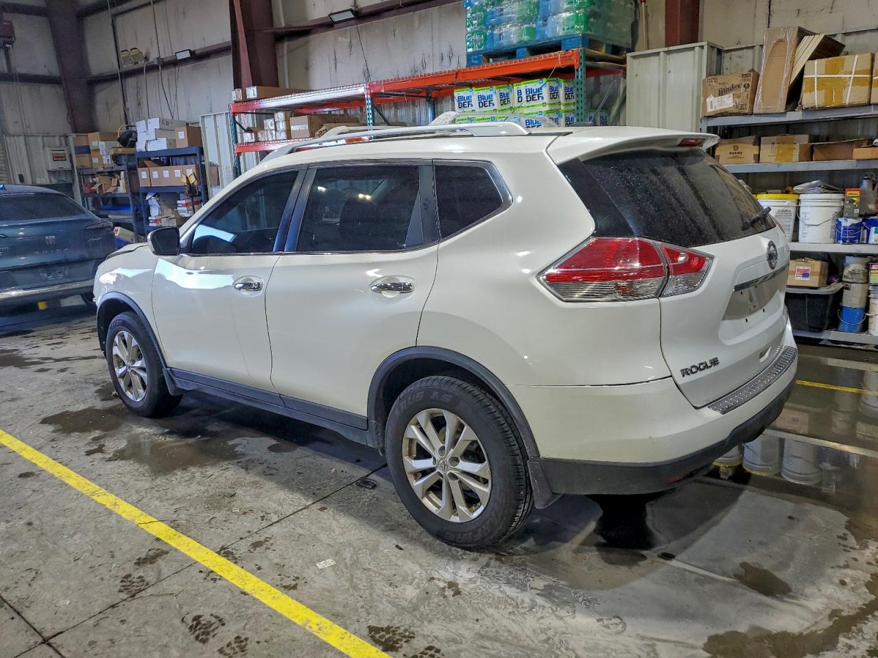2016 NISSAN ROGUE S photo 2