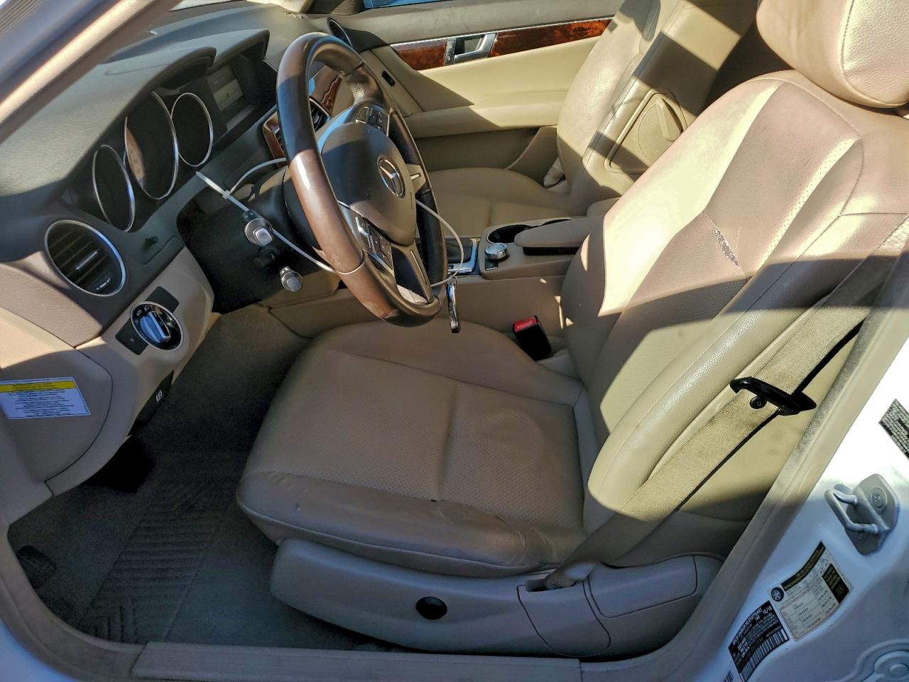 2013 MERCEDES-BENZ C 250 photo 7